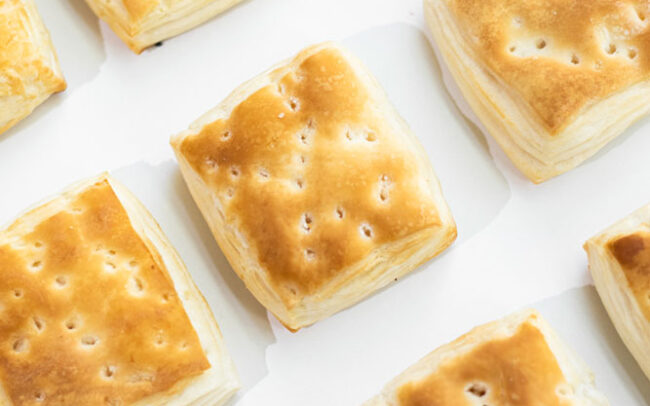 Tortitas de hoja, raspadas y pinchadas